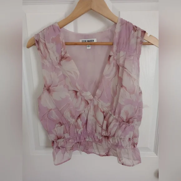 Steve Madden Floral Smocked Waist V-Neck Top in Mauve Size Medium - Picture 4 of 6